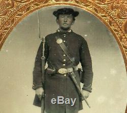 Civil War Photograph US Soldier Armed Rifle Musket Bayonet 1/4 Plate