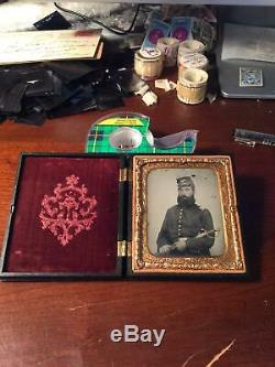 Civil War Sharp 1/6 Plate Ambrotype Union Infantry Officer with Sword & Case