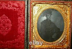 Civil War Soldier 1/6th Size Ambrotype of man in full case split hinge