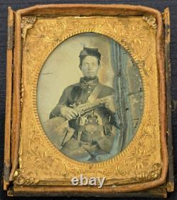 Civil War Soldier Ambrotype Glass Photograph Daguerreotype 2 REVOLVERS & RIFLE