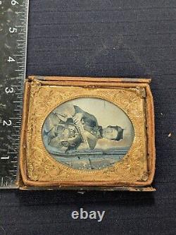 Civil War Soldier Ambrotype Glass Photograph Daguerreotype 2 REVOLVERS & RIFLE
