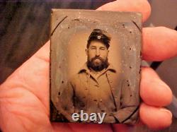Civil War Soldier Ambrotype Photograph on Glass IDed withFull Case 1/9 Plate Nice