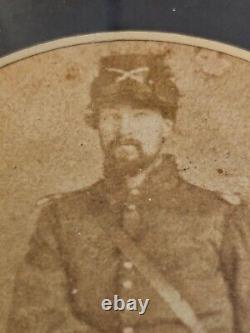 Civil War Soldier Antique Framed Cabinet Photo