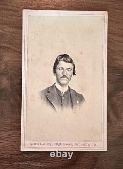 Civil War Soldier Corps Badge Tax Stamp CDV Photo Illinois Photographer 1860s