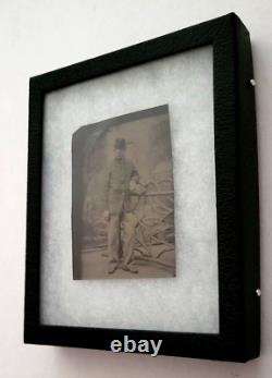 Civil War Soldier in Uniform TinType Photo Original with Case Antique