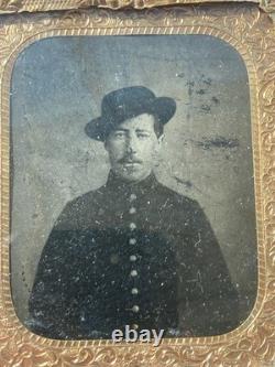 Civil War Tintype Photo Union Portrait Half Case Top Hat/Campaign Hat Uniform