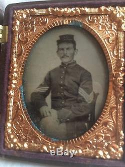 Civil War Tintype of Union Infantry Private in Gutta-percha Box Case