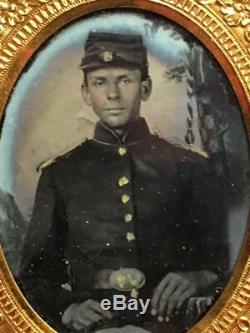 Civil War Union Soldier Tintype Photo