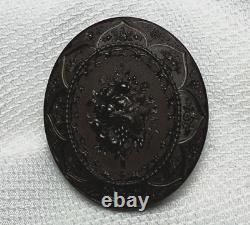 Civil War Union Solider Tintype Gutta Percha Union Oval Case
