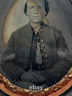 Civil War Union Solider Tintype Gutta Percha Union Oval Case