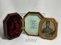Civil War Union Solider Tintype Photo Gutta Percha Union Octogan Case