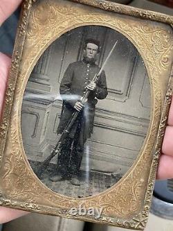 Civil War tin type Photo Soldier with Rifle