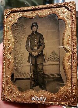 Civil War tintype quarter plate large image of armed Union soldier backdrop