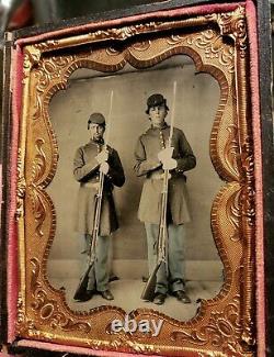 Civil War tintype quarter plate large image of two armed infantry Union soldiers