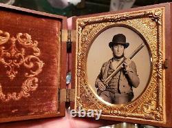 Civil War volunteer soldier ruby ambrotype armed with US musket perfect condition