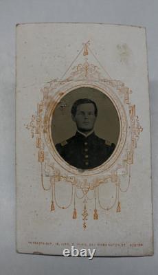 Civil war tintype photo Lt. E. G. Kelley Company E 9th Vt Vols. Newport Barracks