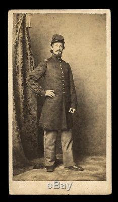 Confident Civil War Soldier CDV Photo New Haven or New Milford Connecticut