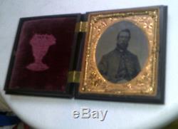 Daguerreotype 1860s Photograph SOLDIER OFFICER Military Coat Beard CIVIL WAR exc