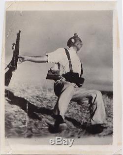 ICONIC Robert Capa RARE fallen soldier Spanish Civil War press photo