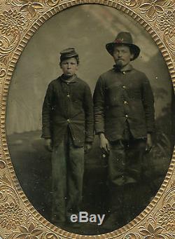 ID'd Civil War Tintype Henry Bull 9th NYHA with friend 1/4 Plate