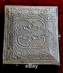 NICE CIVIL WAR SOLDIER HOLDING SWORDKEPI HAT = US BELT BUCKLE EAGLE EMBLEM