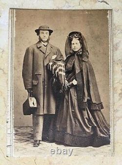 ORIGINAL CIVIL WAR COUPLE MOURNING CDV in GREAT SEAL of the U. S. CASE c1862-1863