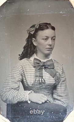ORIGINAL! RARE! CIVIL WAR WOMEN 1/6 PLATE TINTYPE PHOTOGRAPH c1863