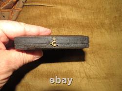 Original CIVIL War Union Sergeant Of Cavalry Soldier & Sword & Gun Photo In Case