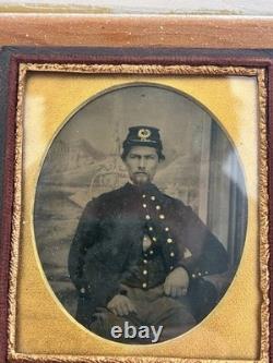 Original Civil War Tintype Cased Photograph Soldier Militaria 6th plate