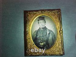 Original Tintype Armed Union Civil War Soldier 1860s