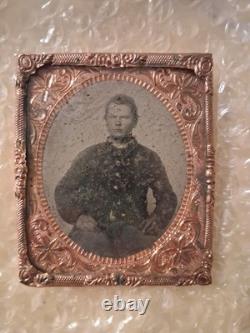 Original antique US Civil War Daguerreotype or Ambrotype photo of Union Soldier