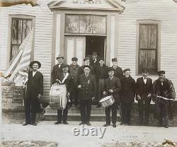 RARE! CIVIL WAR 9TH MINN. VOLS. At GAR POST JAMES CLABAUGH #54 GROUP PHOTO c1917