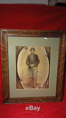 Rare CIVIL War Era Framed Albumen Print Of Union Cavalryman With Sword & Pistol