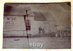 RARE! CIVIL WAR MAN with DOG AT NEW ENGLAND CHOWDER RESTAURANT TINTYPE PHOTO