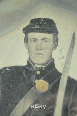 Rare Civil War Era Full Plate Tintype Photograph Union Infantry Soldier Armed