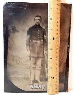 Rare U. S. Civil War, Union Army sergeant, pistol, full-plate tintype photo, old