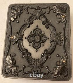 SCARCE CIVIL WAR 6th PLATE TINTYPE CIVIL WAR SOLDIER IN GUTTA-PERCHA HINGED CASE