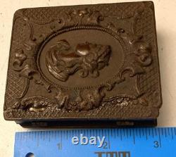 SCARCE CIVIL WAR 6th PLATE TINTYPE CIVIL WAR SOLDIER IN GUTTA-PERCHA HINGED CASE