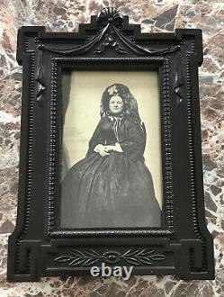 Scarce Mary Todd Lincoln Photograph Antique Civil War Era Mourning Frame Diatite