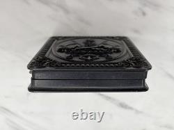 Scovill Gutta Percha Union Case with Civil War Crossed Canons 1/4 plate