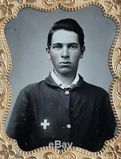 Sharp 1/9 Plate Tintype CIVIL War Soldier Wearing Corp Badge In Full Case