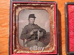 Tintype photo Civil War soldier with pistol
