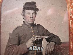 Tintype photo Civil War soldier with pistol