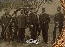 US Civil War tintype photograph group soldiers with cannon in gutta percha case